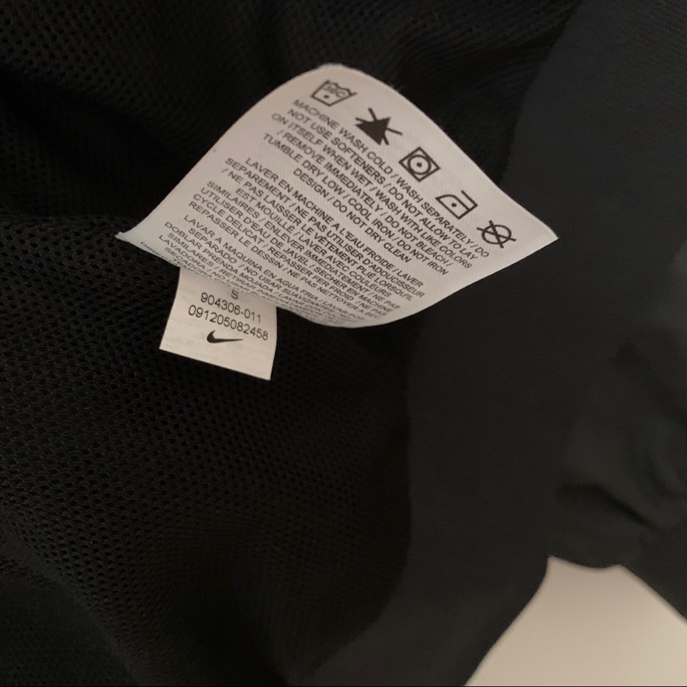 Nike Windrunner Jacket - image 8